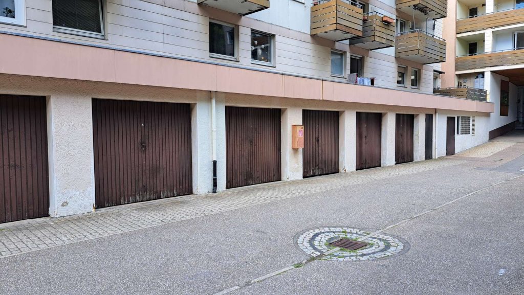 Garagenplatz im Duplexparker in Baiersbronn zu vermieten